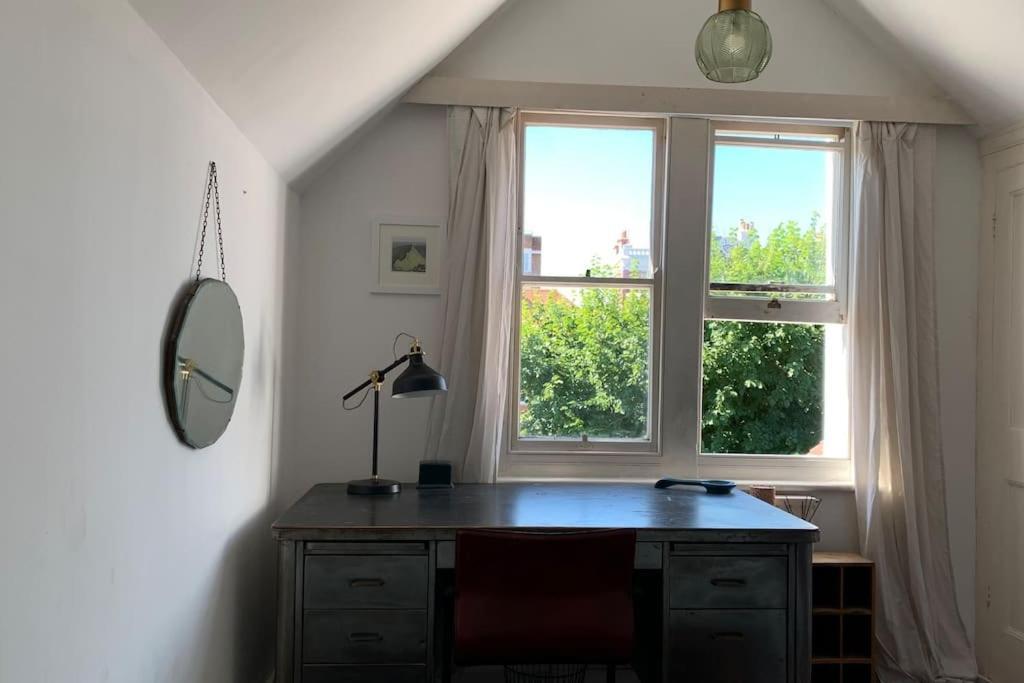 Lovely 4 Bedroom Home, Stones Throw From The Beach Okręg wyborczy Hove Zewnętrze zdjęcie